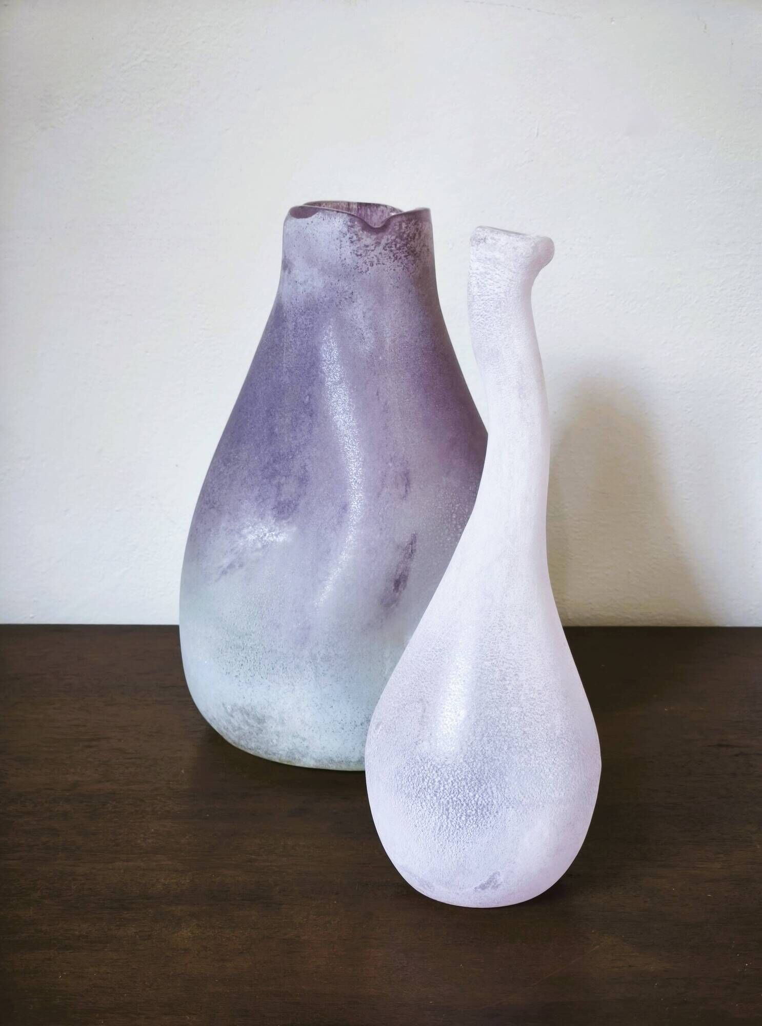 Satin-finished Italian art glass vase – Hand-blown glass, 20th century