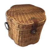 Trunk rattan flower