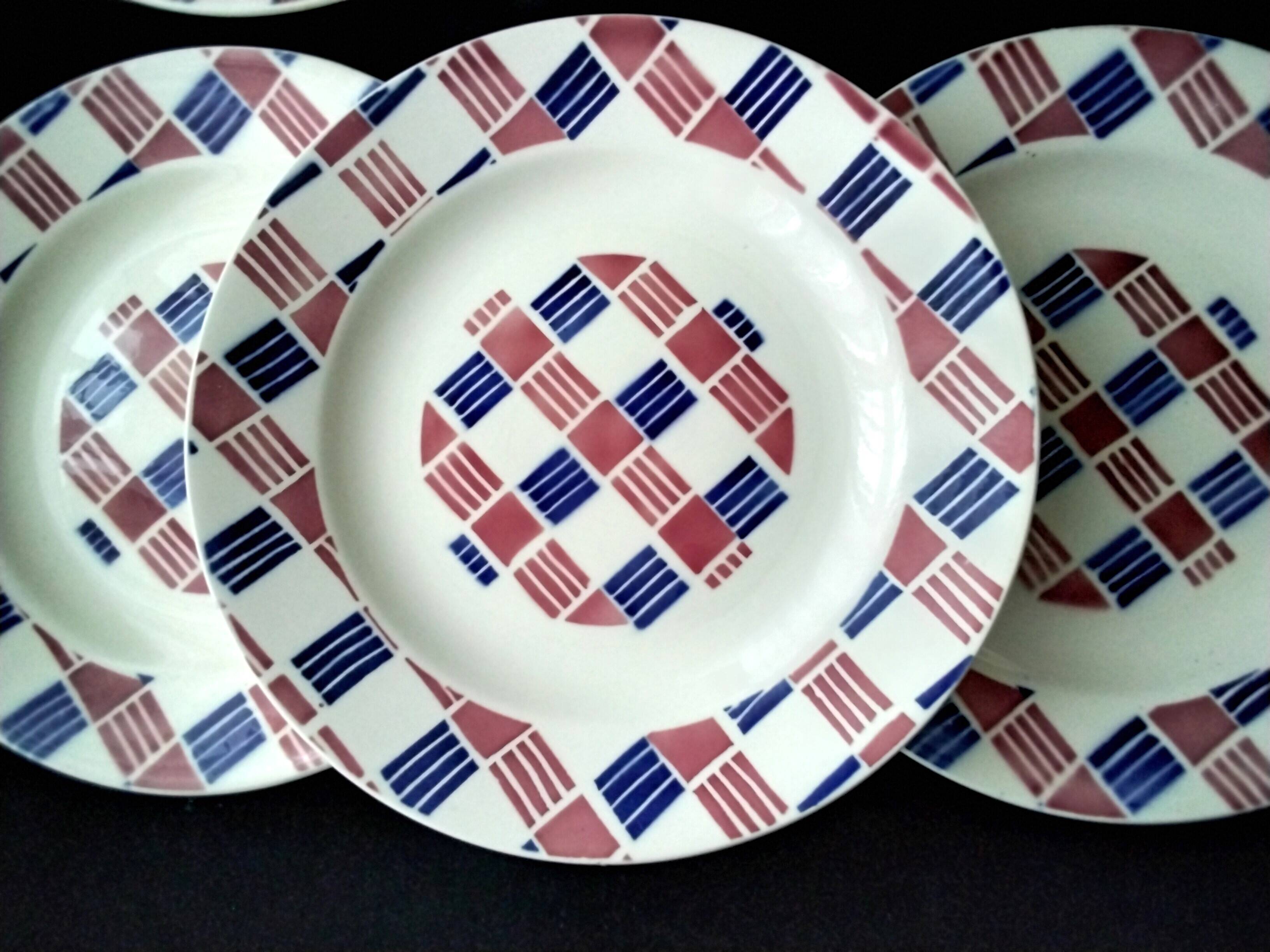 6 flat plates in Saint Amand earthenware Art Deco style