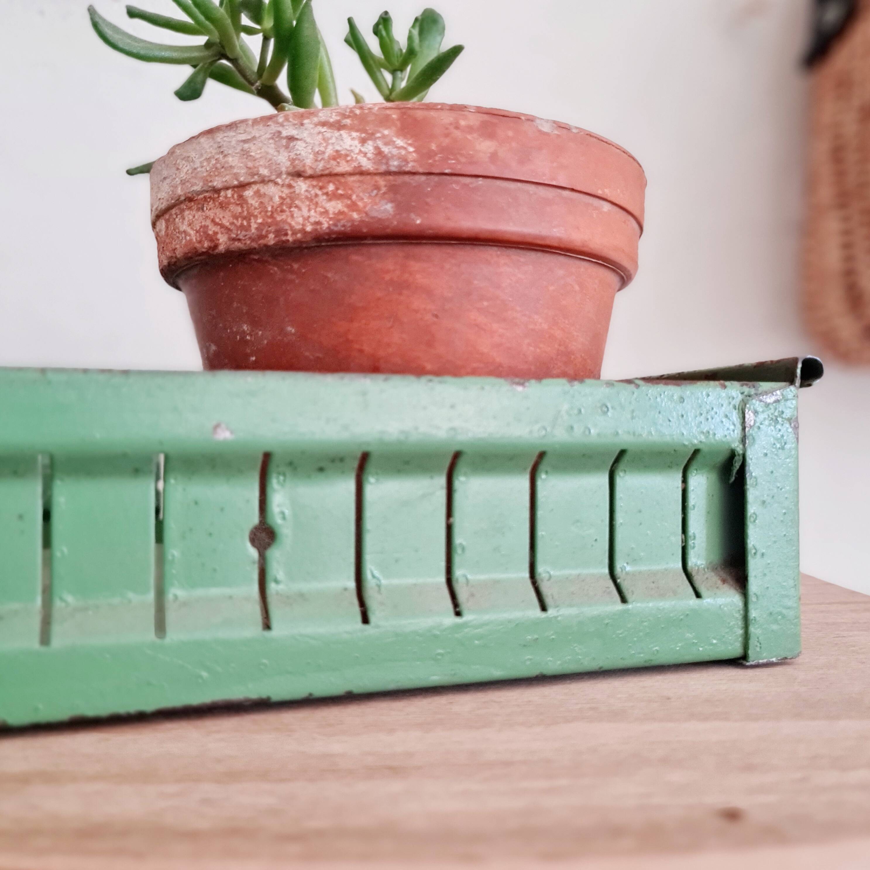 Green metal workshop drawer - tray