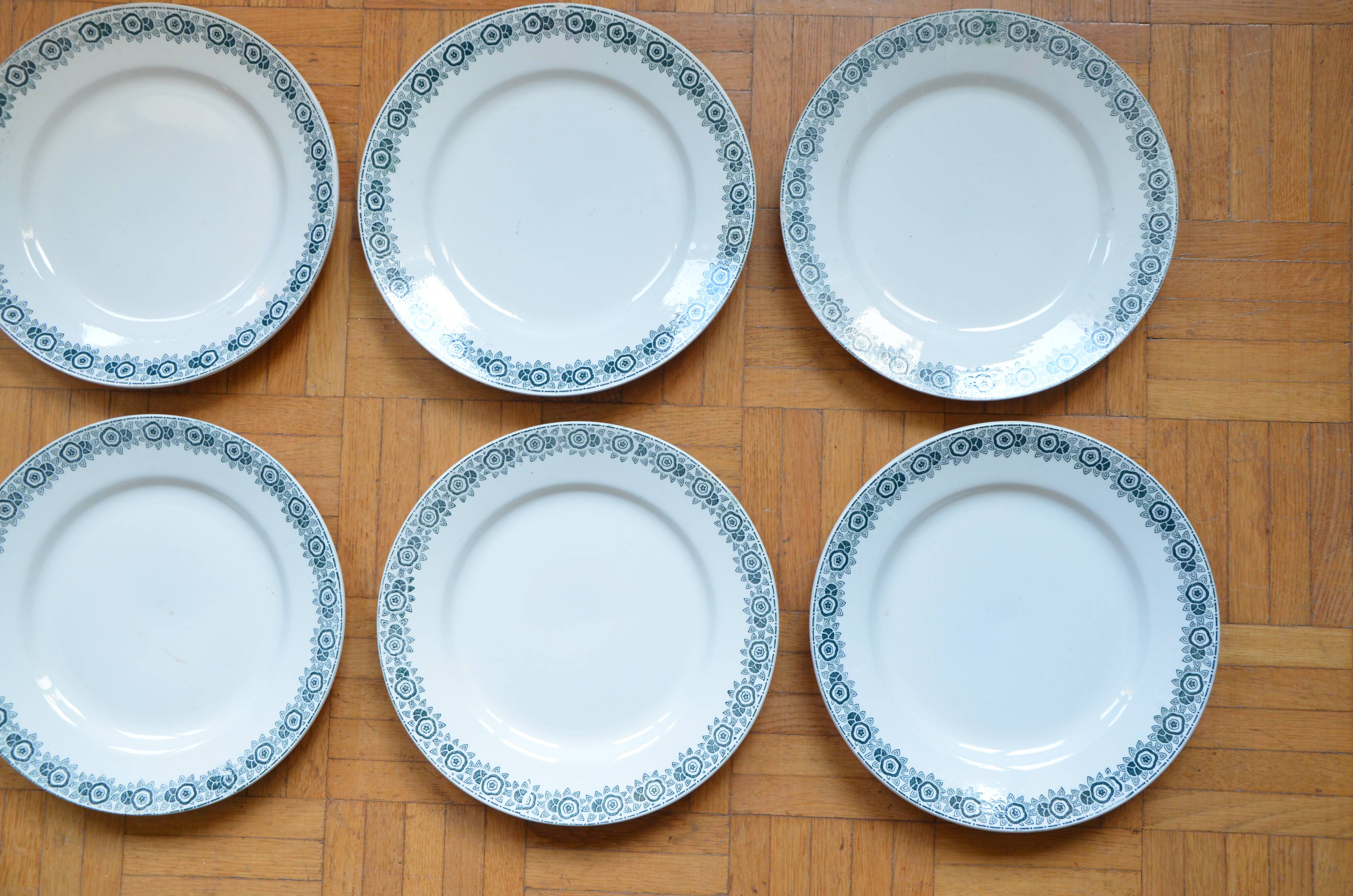 Lot de 8 assiettes Saint Amand, collection Iberia