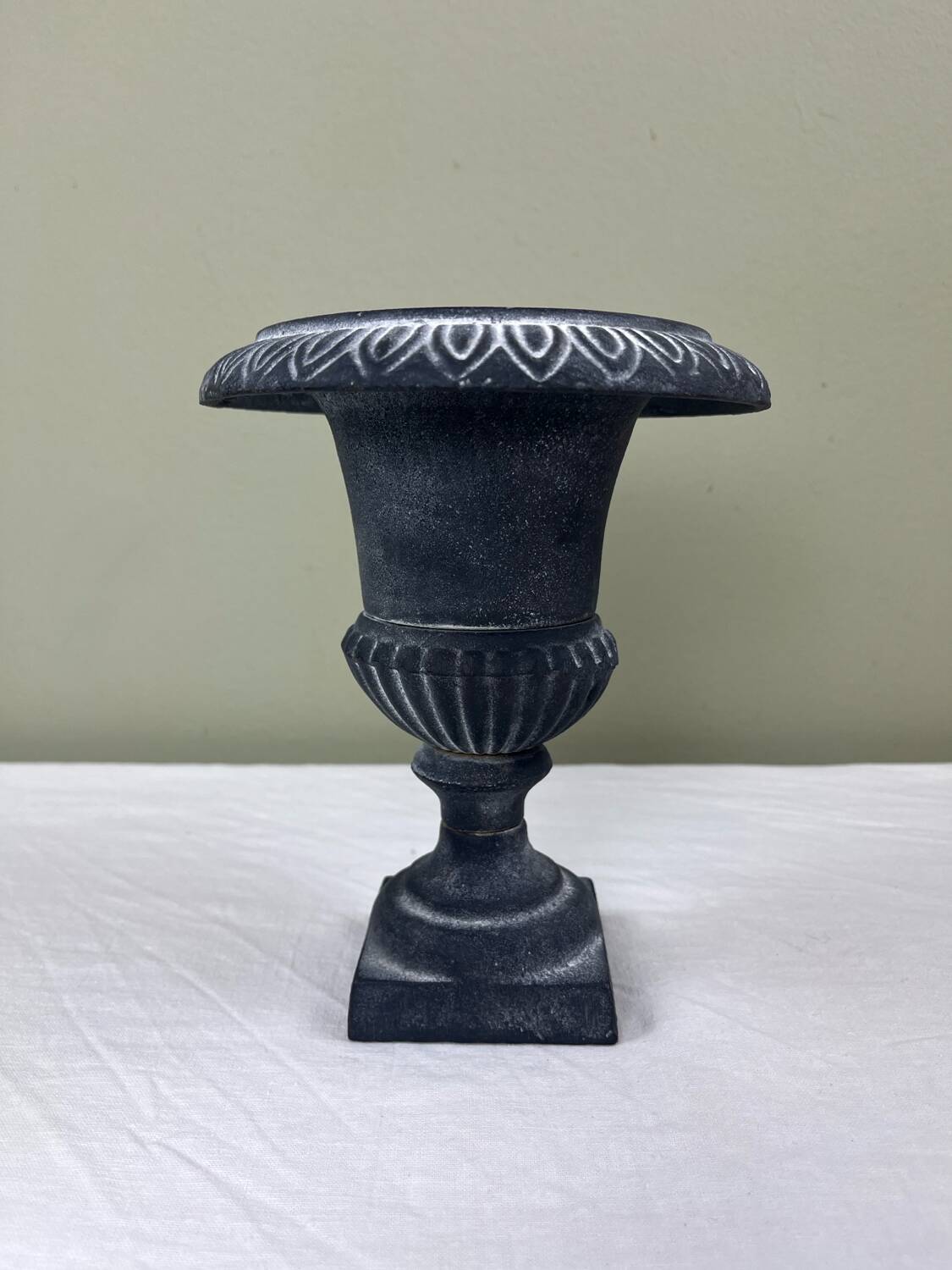 Cast iron Medici vase