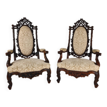 Ensemble de deux fauteuils de style Forêt-Noire par Horrix – 19e siècle