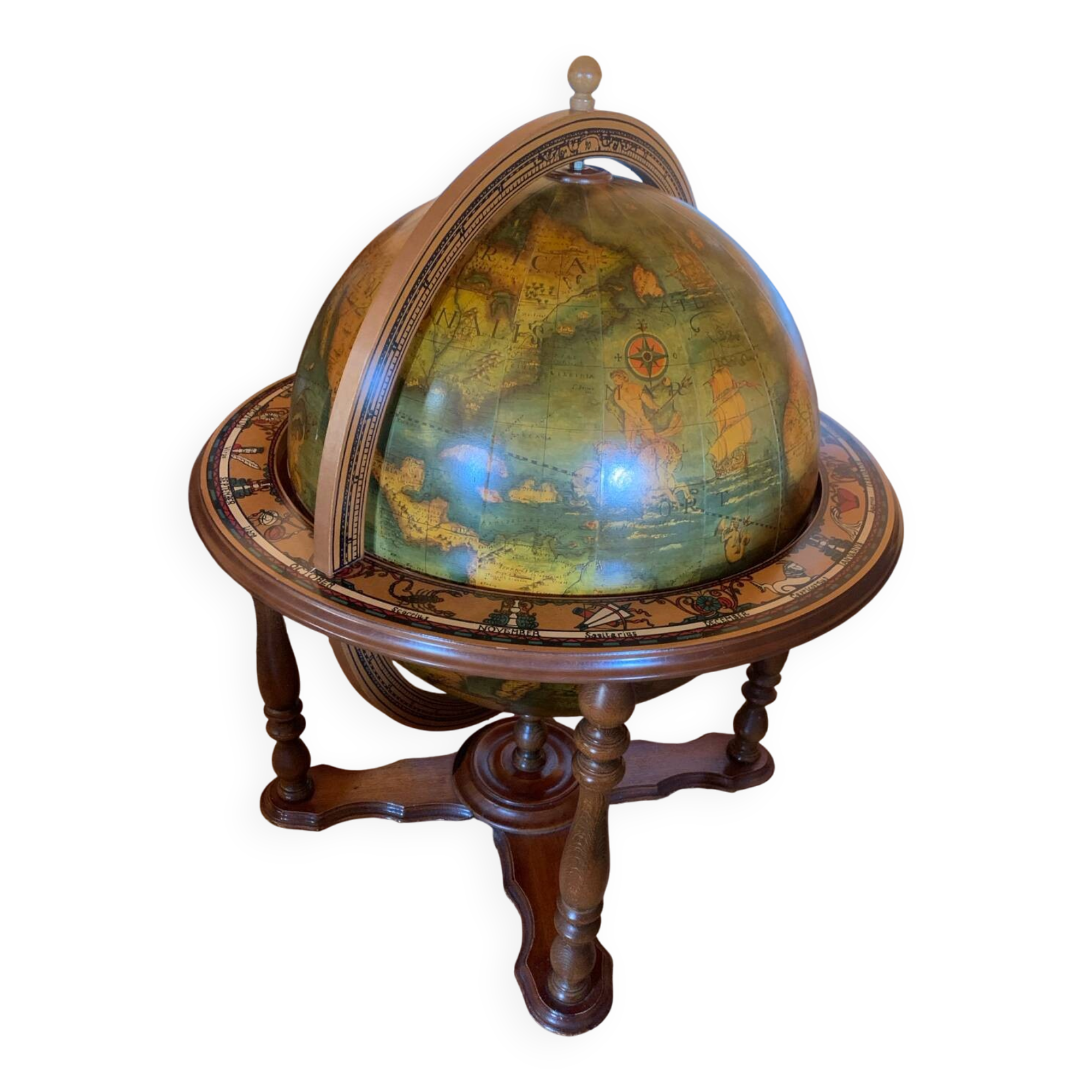 Globe bar vintage en bois – mini bar mappemonde