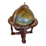 Globe bar vintage en bois – mini bar mappemonde