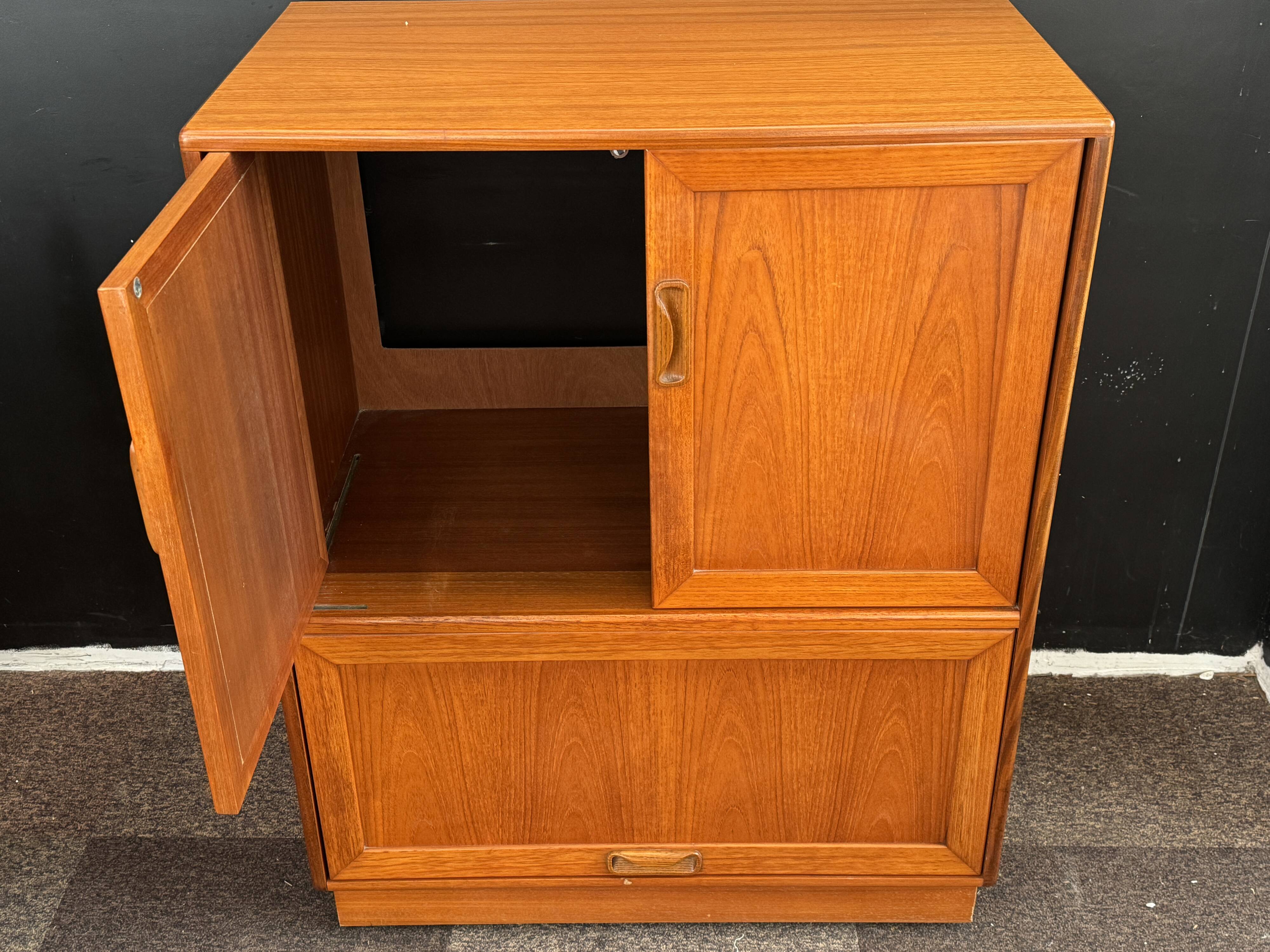 Vintage teak TV unit – G-Plan – 1960s