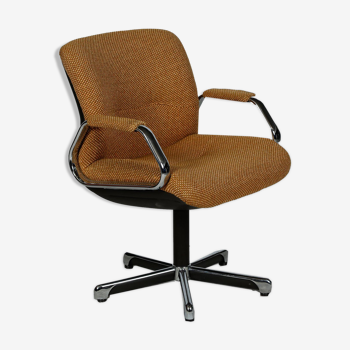 Vintage steelcase chair with armrests