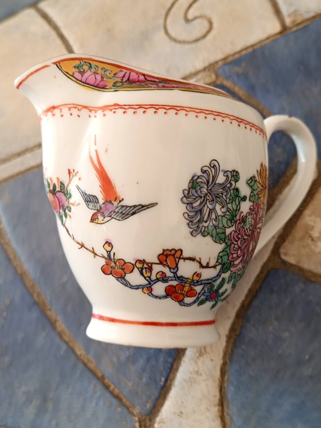 Vintage Chinese porcelain milk jug service