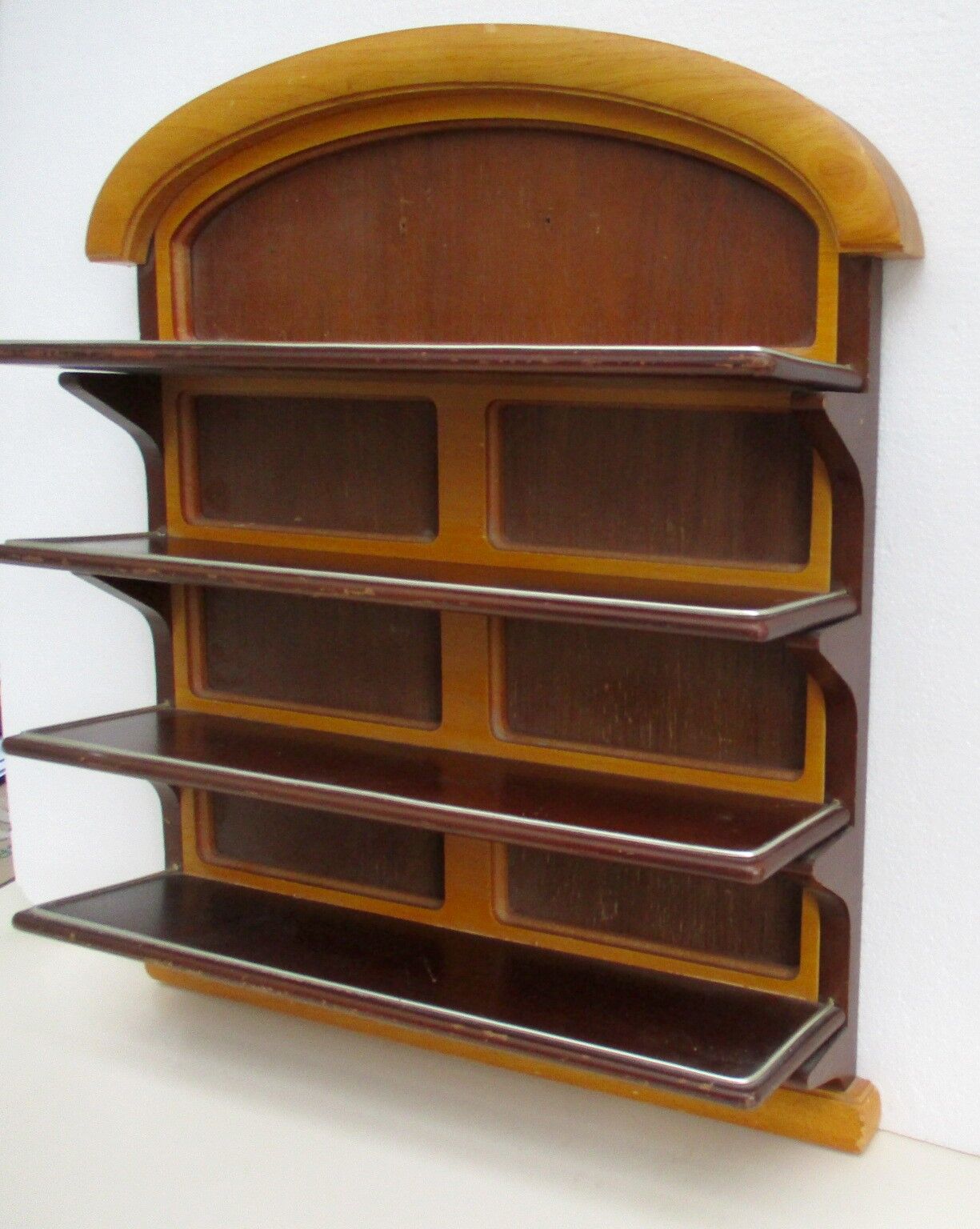 4-level wooden shelf