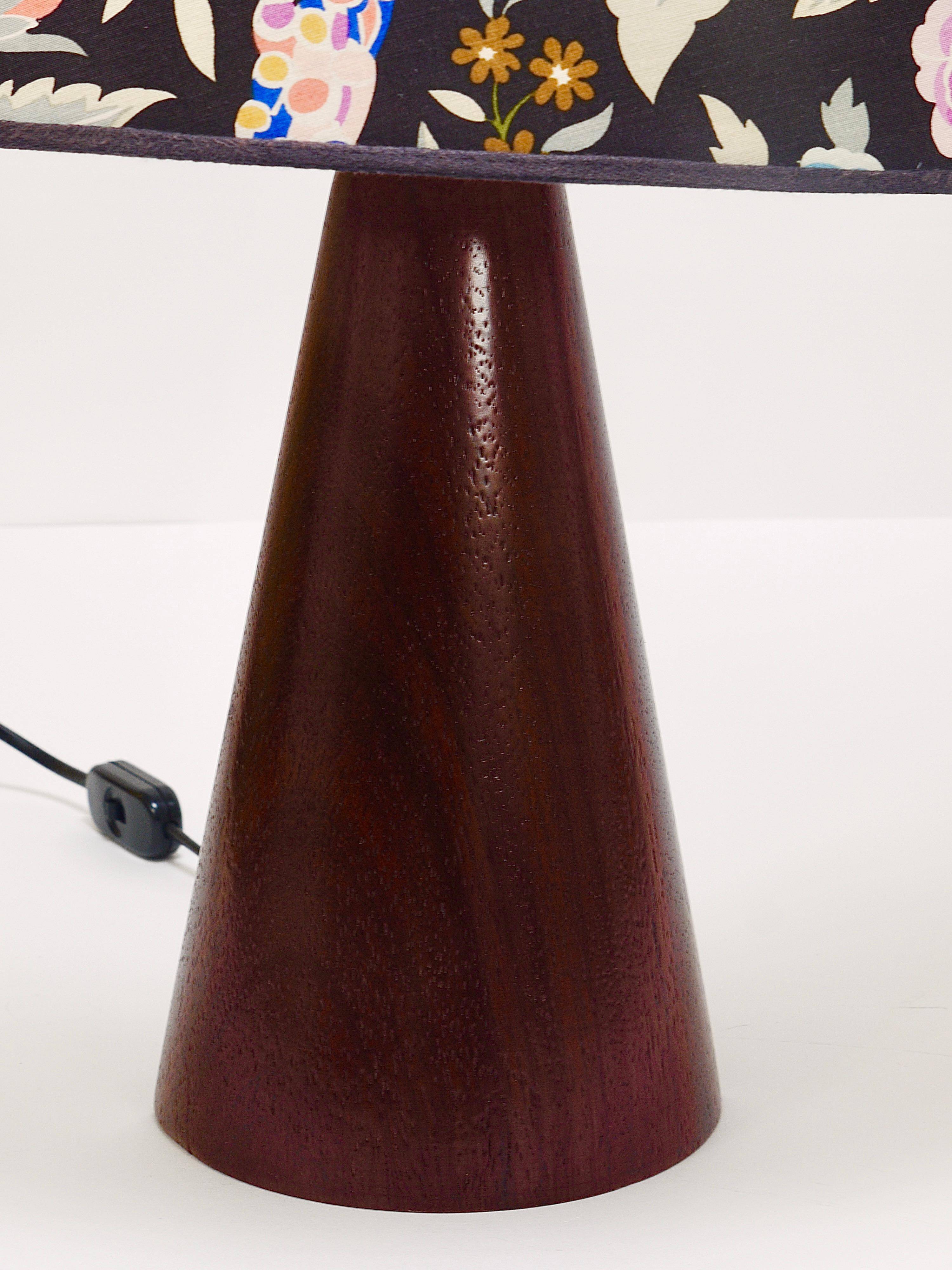 A pair of post-modern Missoni table lamps by Massimo Valloto, Italy, 1980s.