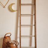 Old scale in wood and metal