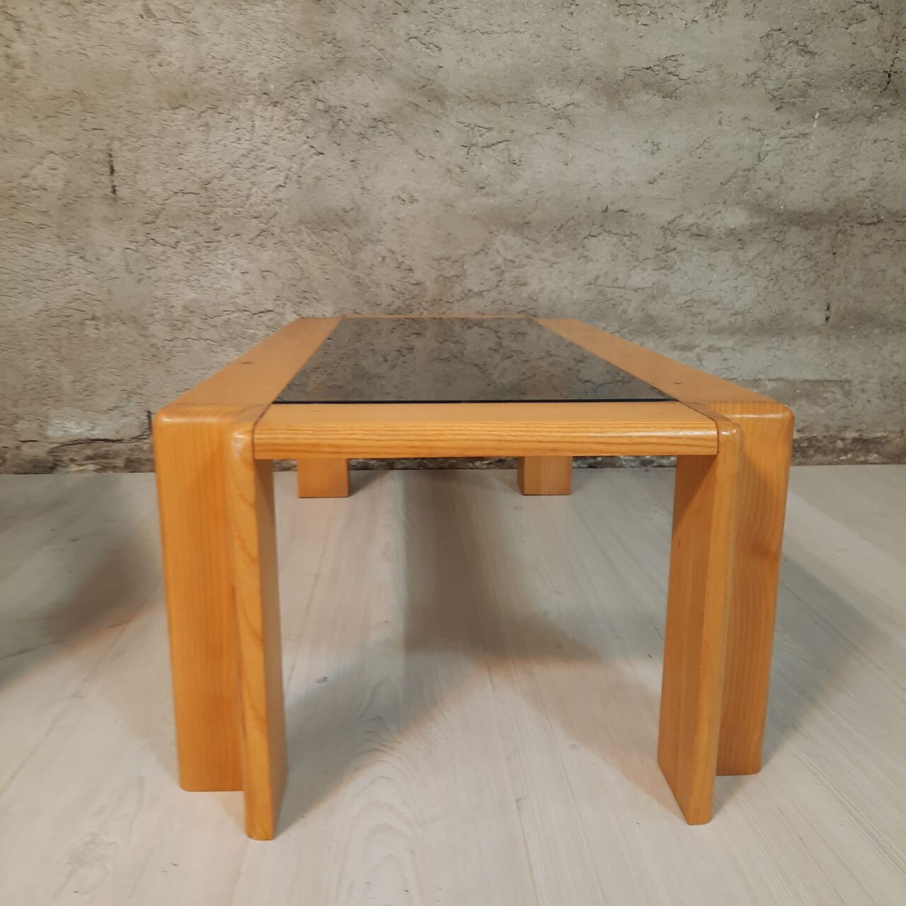 Pair of coffee tables 1970/1980
