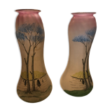 Paire de vases signe "laignelet"