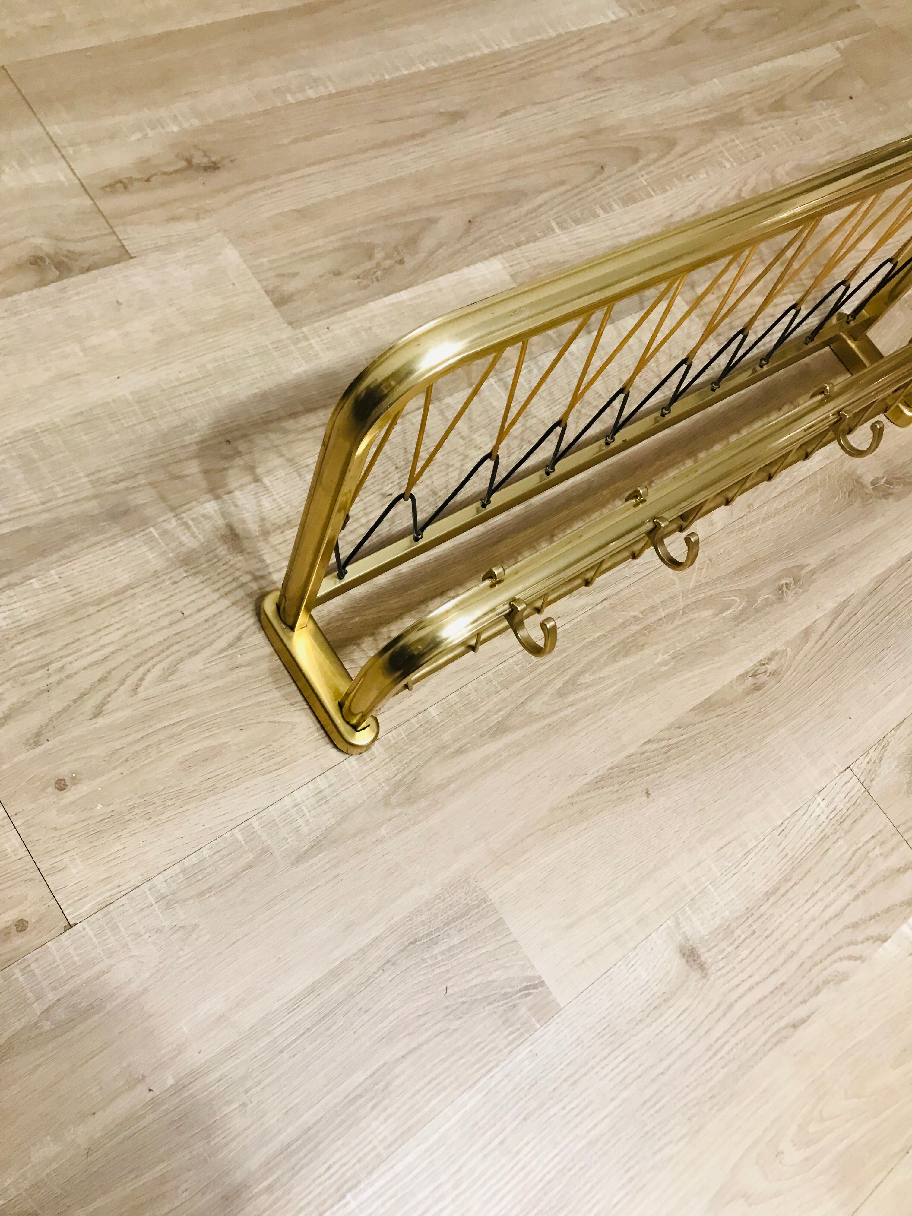 Wall-mounted cloakroom coat rack