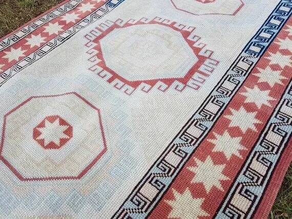 Vintage Turkish hallway rug 85x281 cm