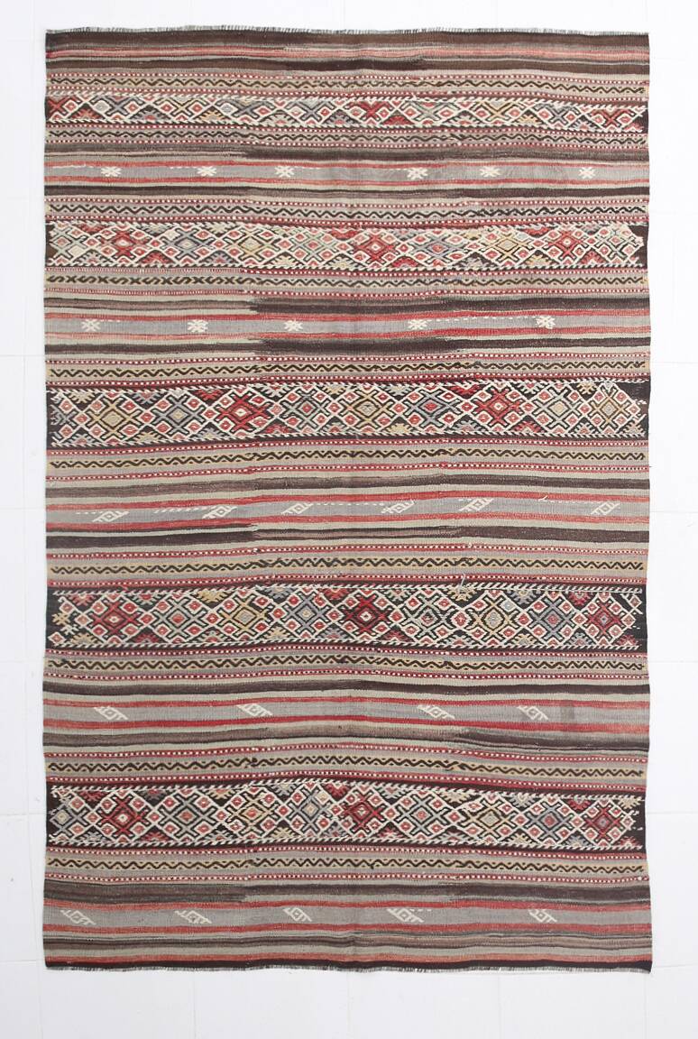 Kilim vintage tons rouges et bruns, motifs ethniques anatoliens, 156x244 Cm