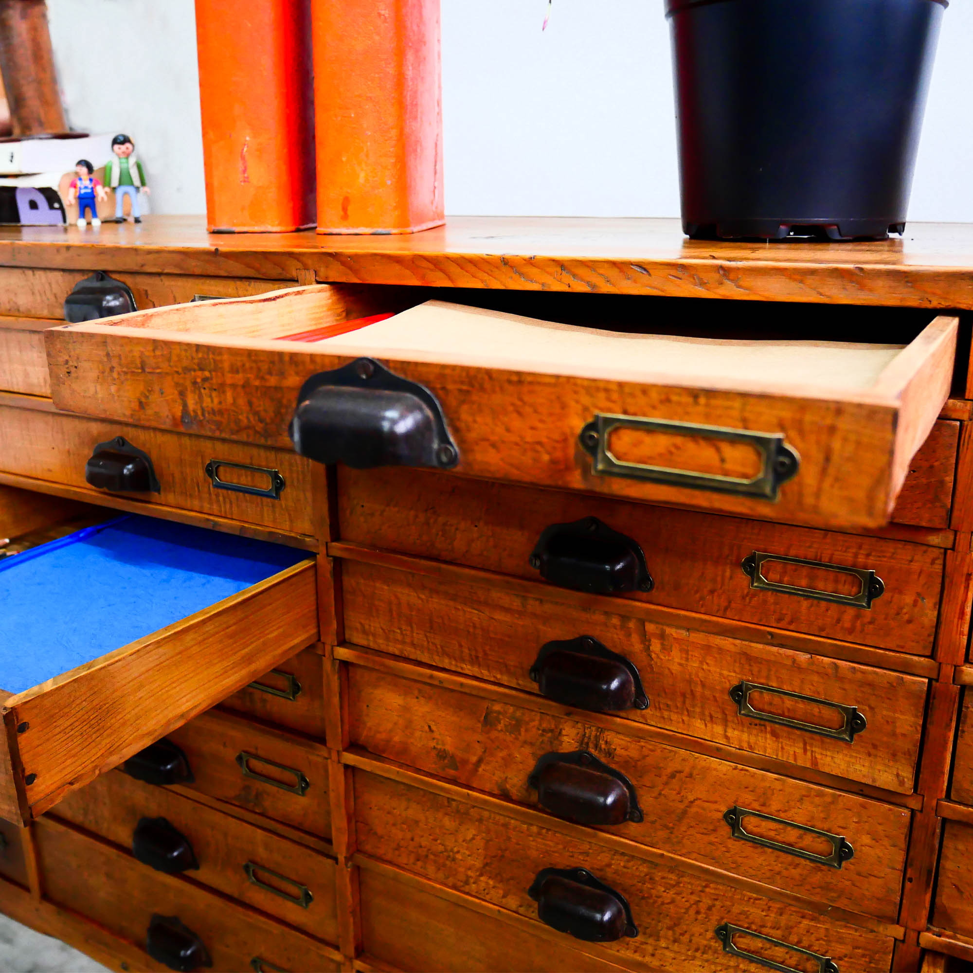 32-drawer trade cabinet
