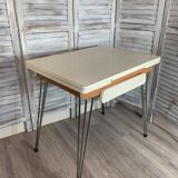 Formica kitchen table with extensions