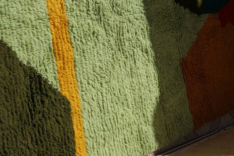 Colorful handmade Moroccan rug 250cm x 150cm