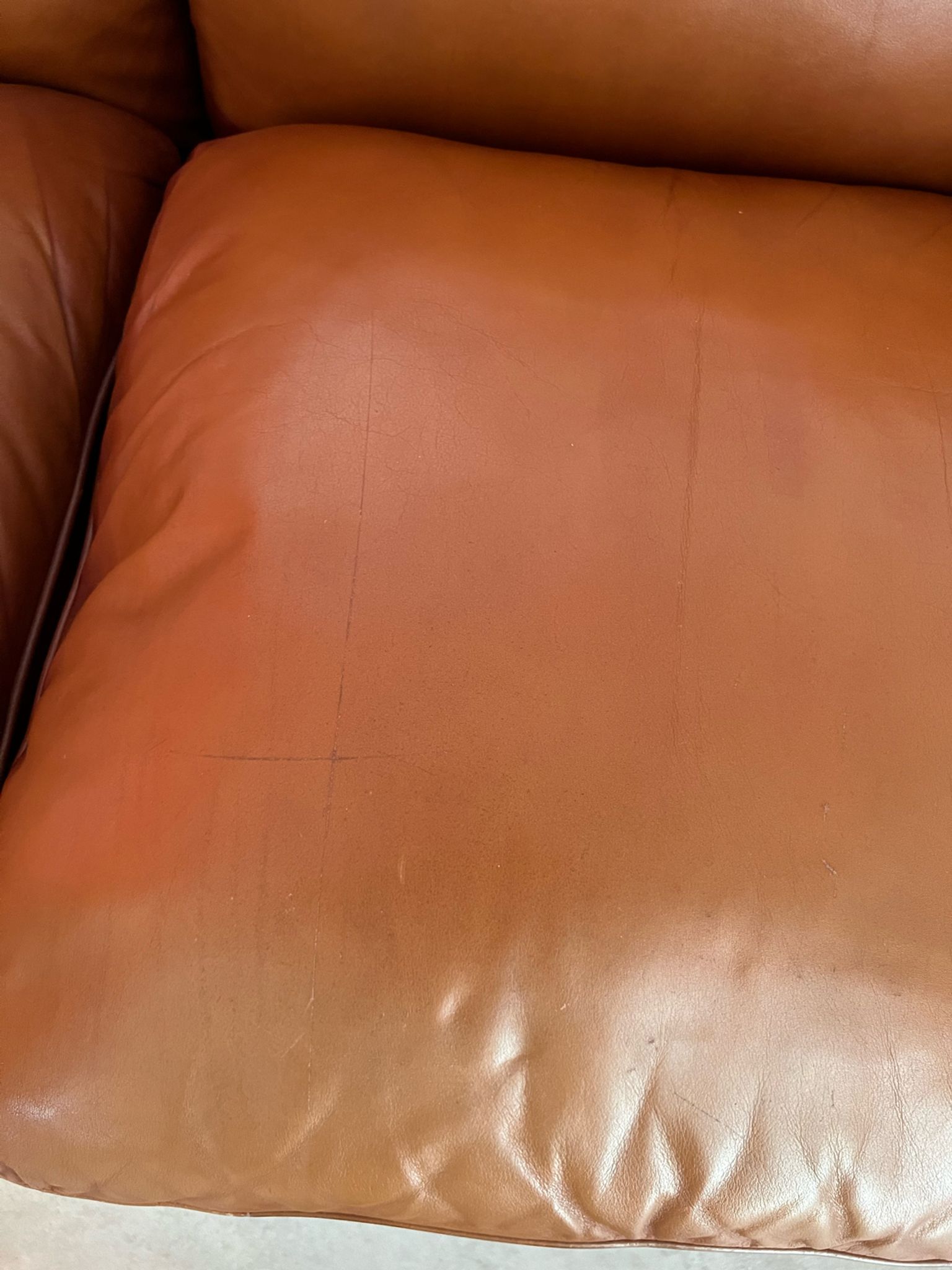 Old 2-seater leather and walnut sofa design 70s Mobil Girgi Mario Marenco vintage Italy