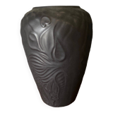 Habitat vase in ceramic black background inspired by Gaudi