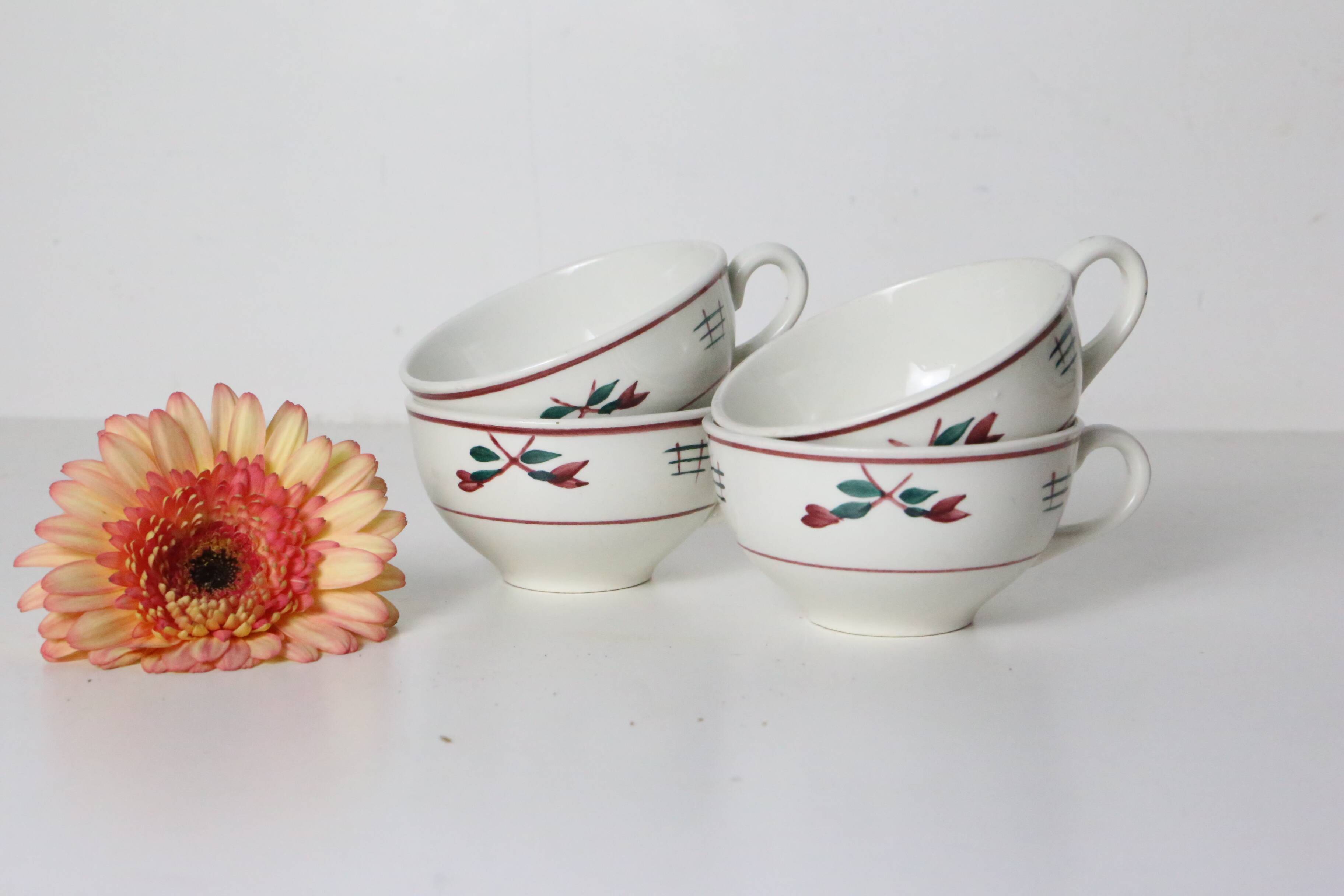 Set of 4 cups, vintage, French