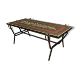 Table basse en fer noir et pierre de lave émaillée