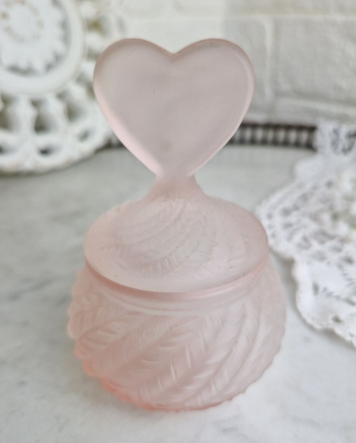 Vintage Pink Frosted Glass Bathroom Set Romantic Heart Decor