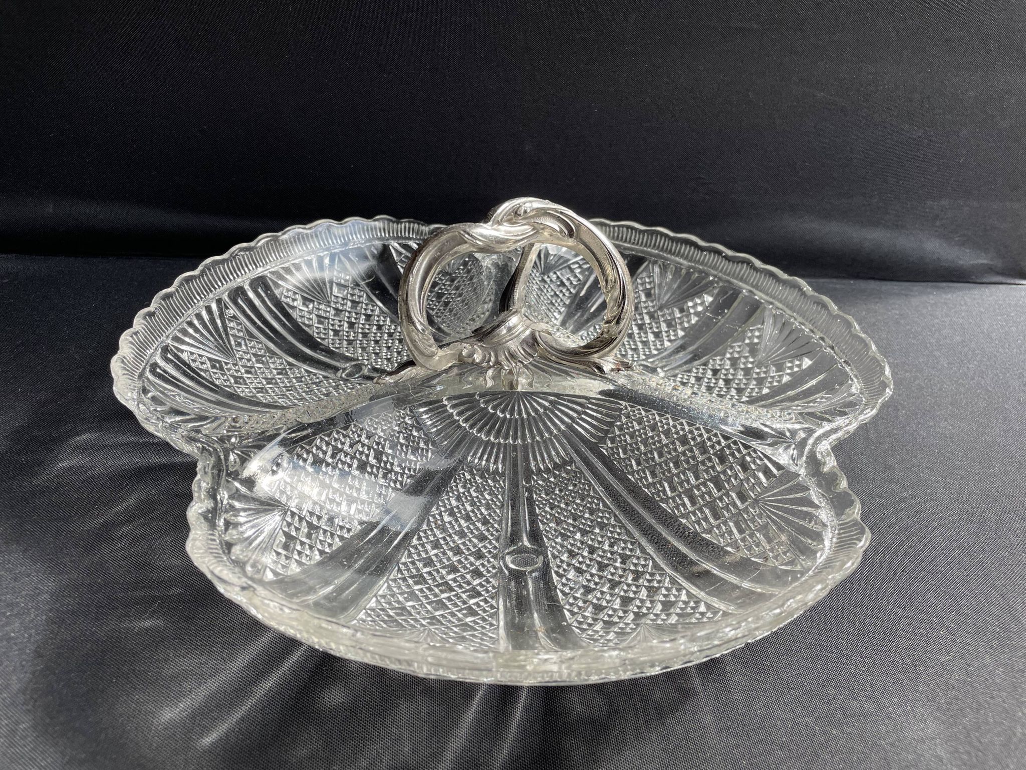 Plat appelé mendiant Art nouveau