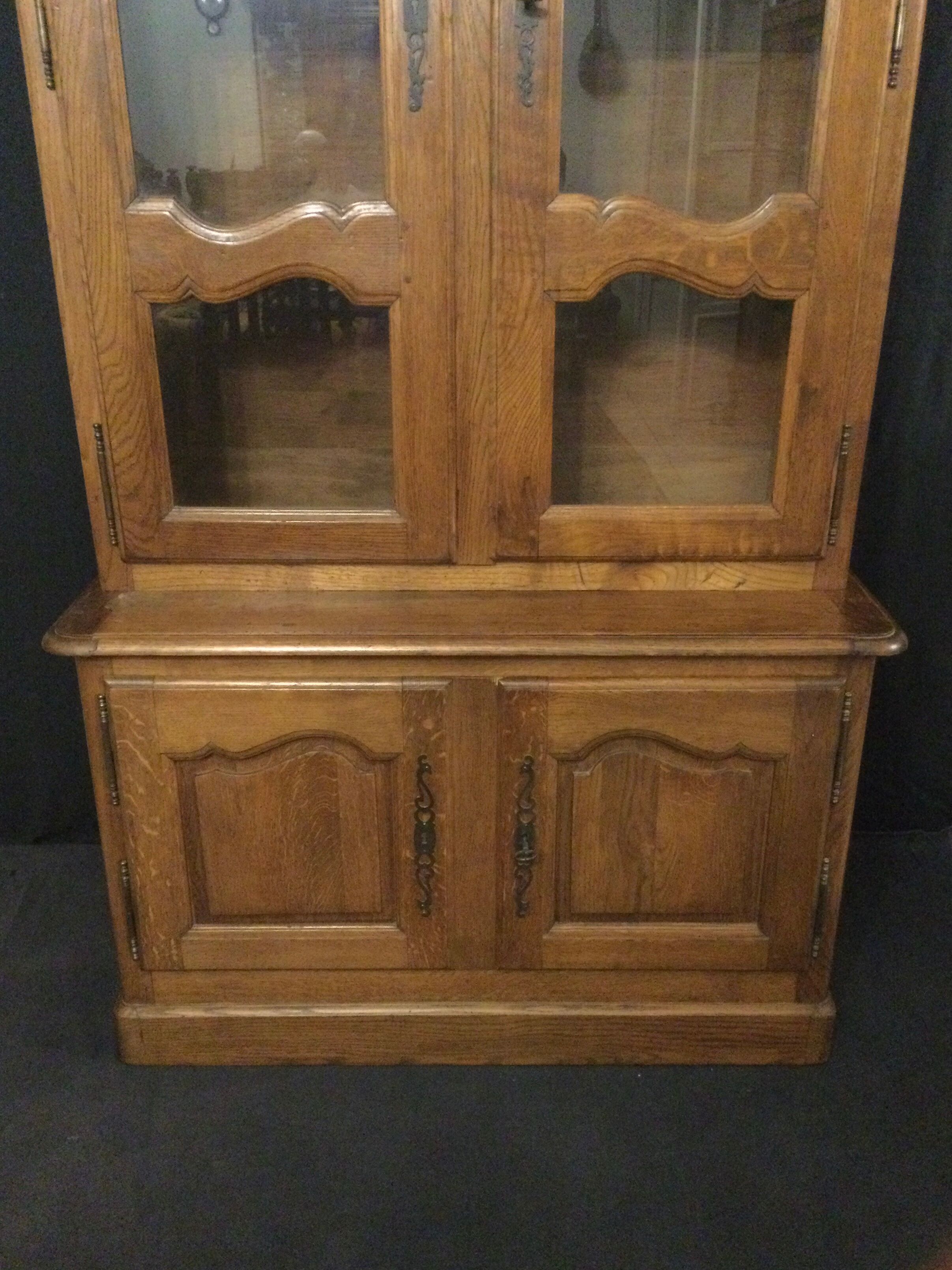 Buffet deux corps vaisselier