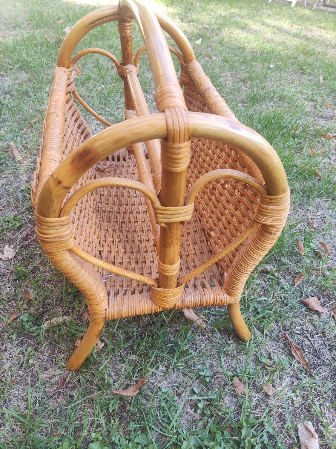 Rattan and wood magazine rack