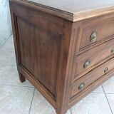 Louis XVI chest of drawers in walnut, 19th century