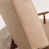 Scandinavian Lounge Chair Vege Leather Beige Classic Design Walnut Color Wo