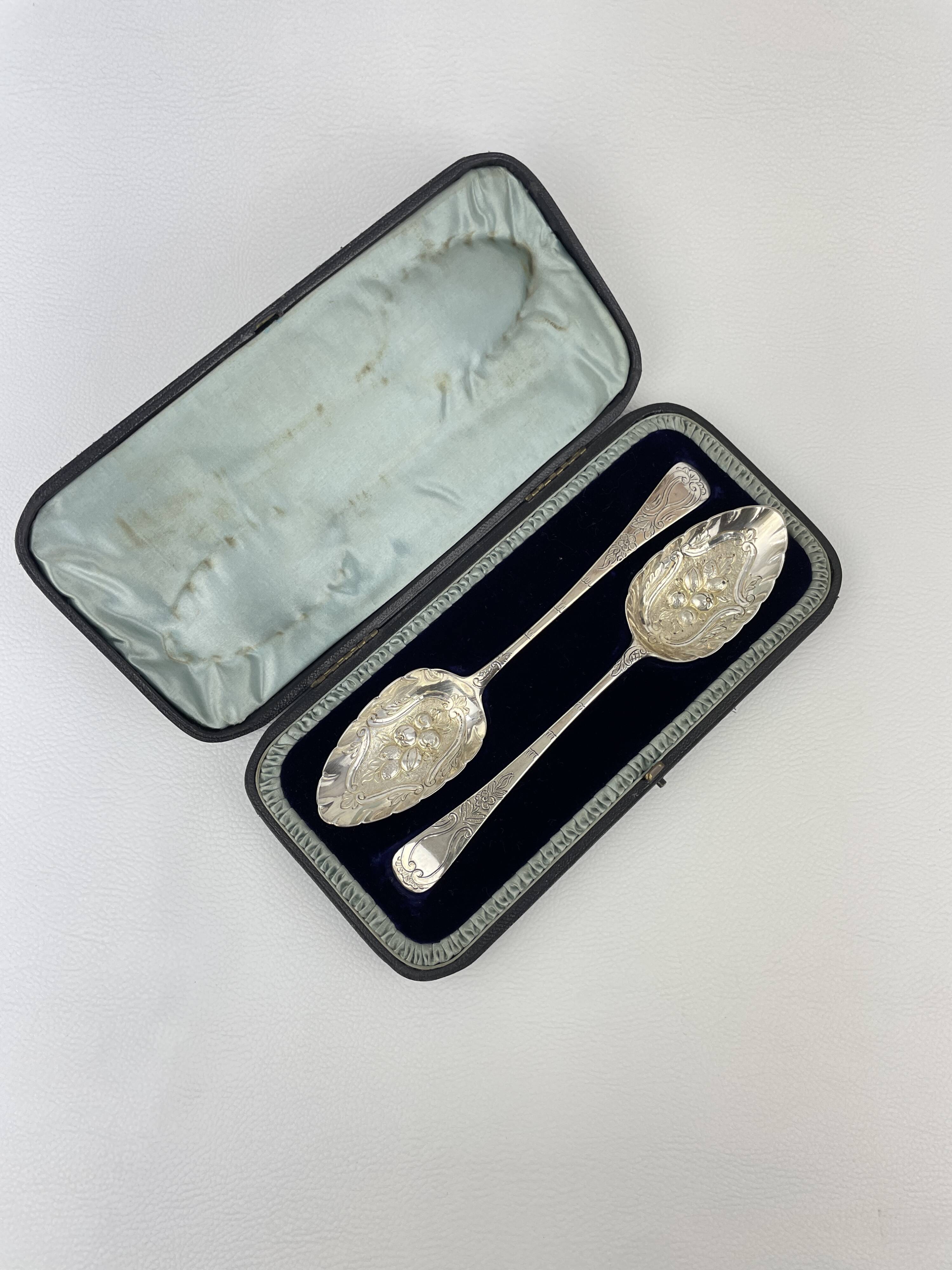 Pair of berry spoons in sterling silver english