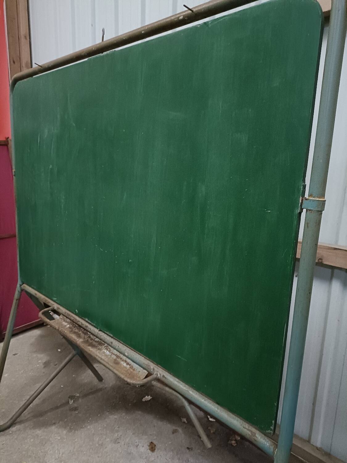 School blackboard from the 50s, rotating blackboard