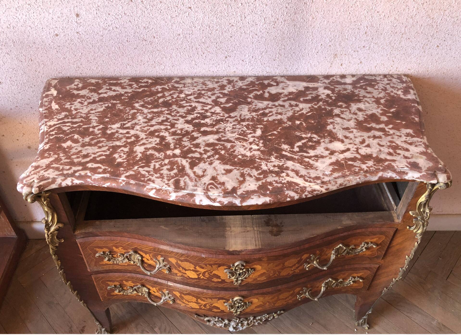 Louis XV style commode – floral marquetry – marble top – gilded bronzes