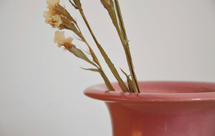 Pink vintage vase with rounded edges