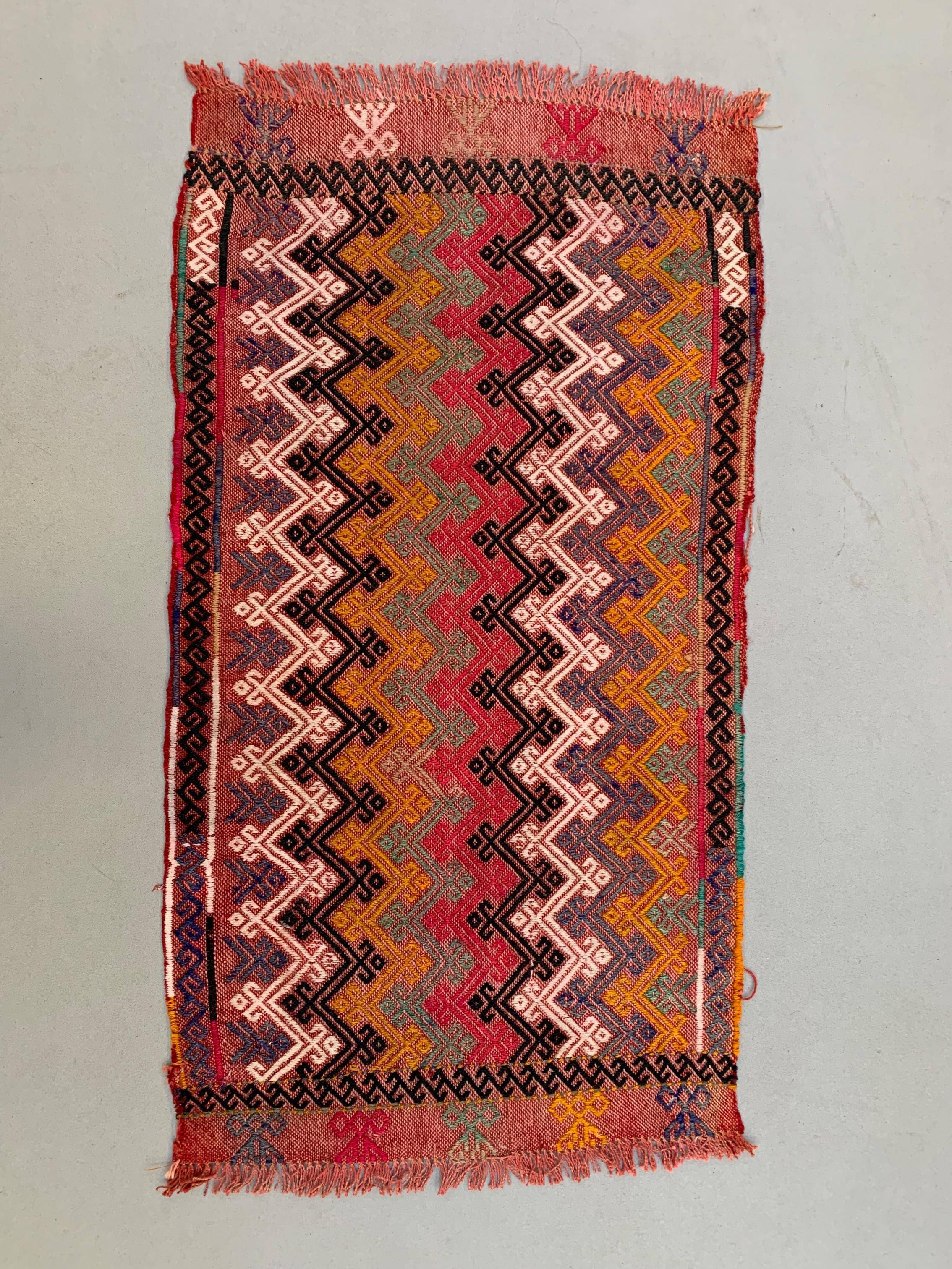 Vintage Turkish Mini Kilim 91x47 cm Wool Small Kelim Runner, shabby Chic