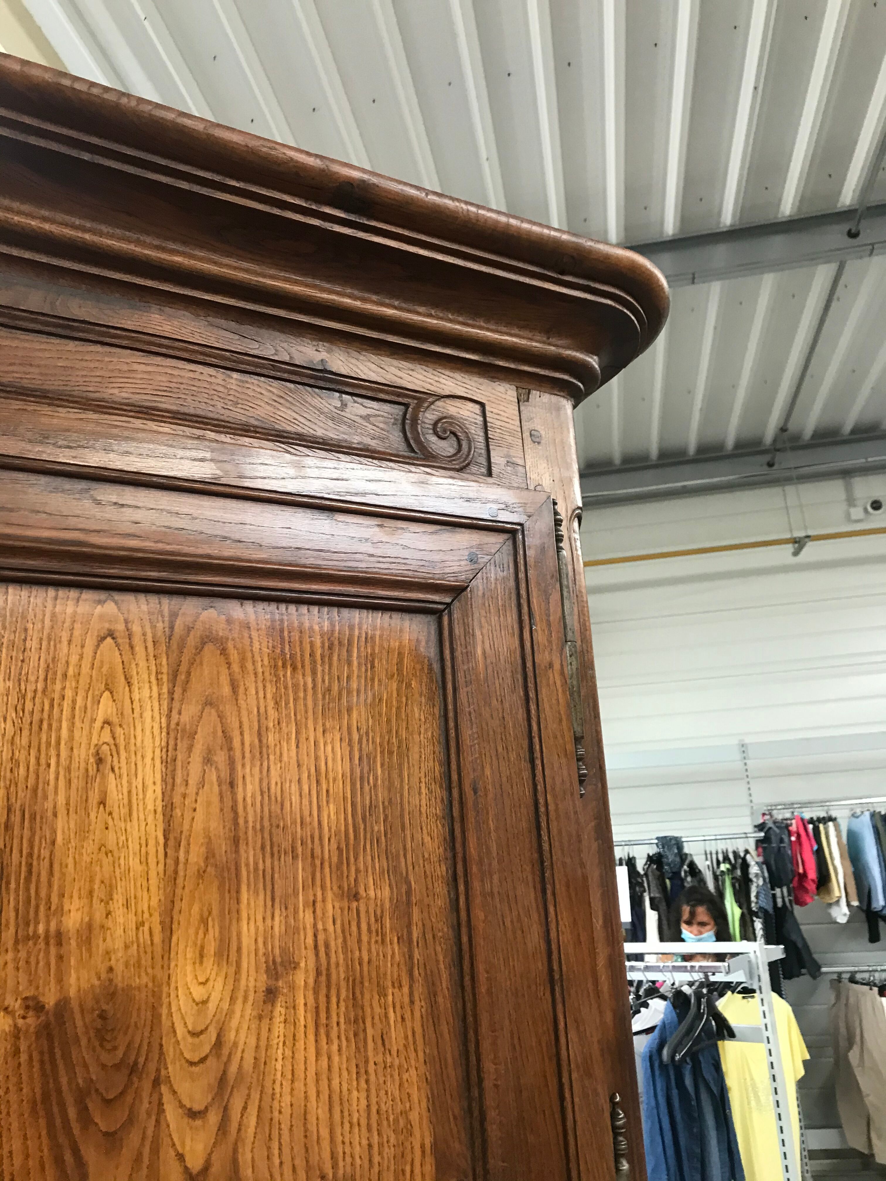 Louis XV era croat in solid oak