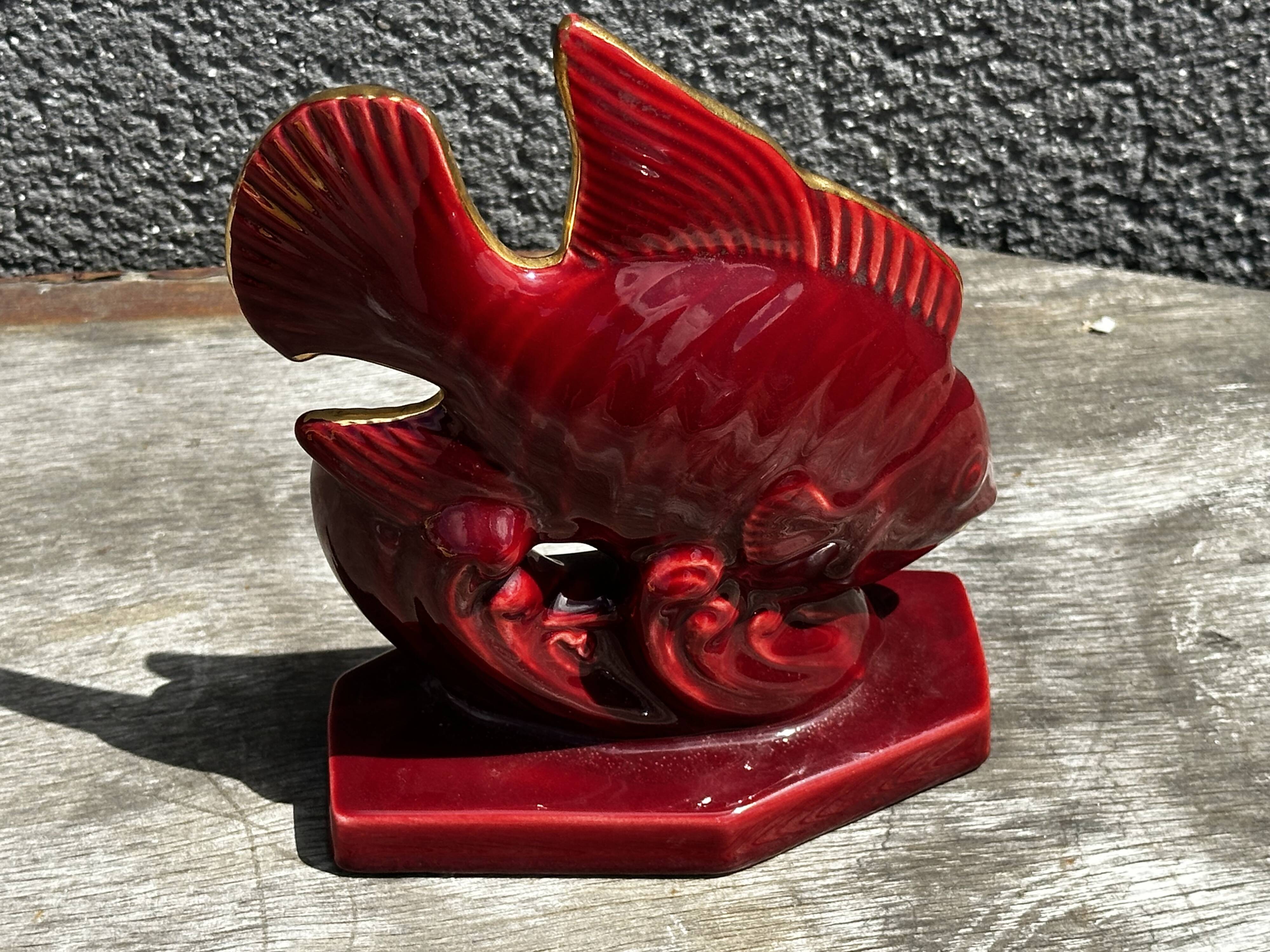 Art Deco sculpture 1930-1940 - Signed ceramic fish