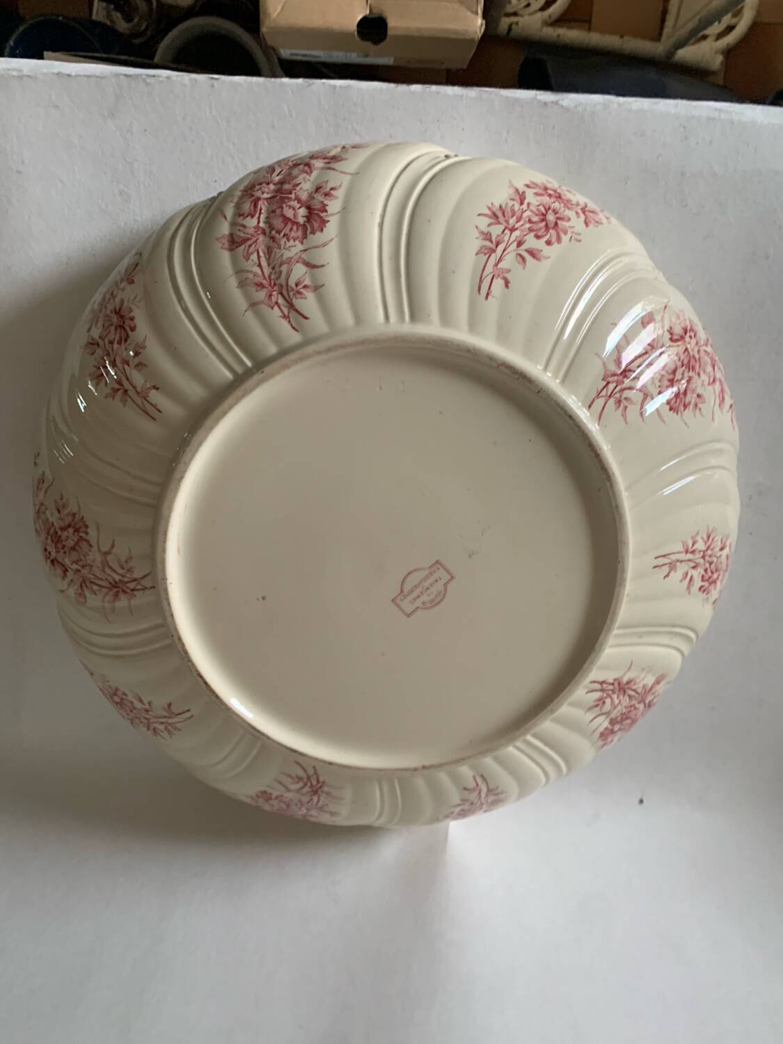 Large Sarreguemine washbasin bowl