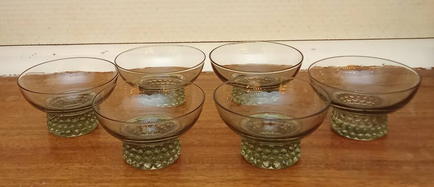 Set of 6 vintage champagne glasses
