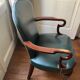 chaise assortie à un bureau