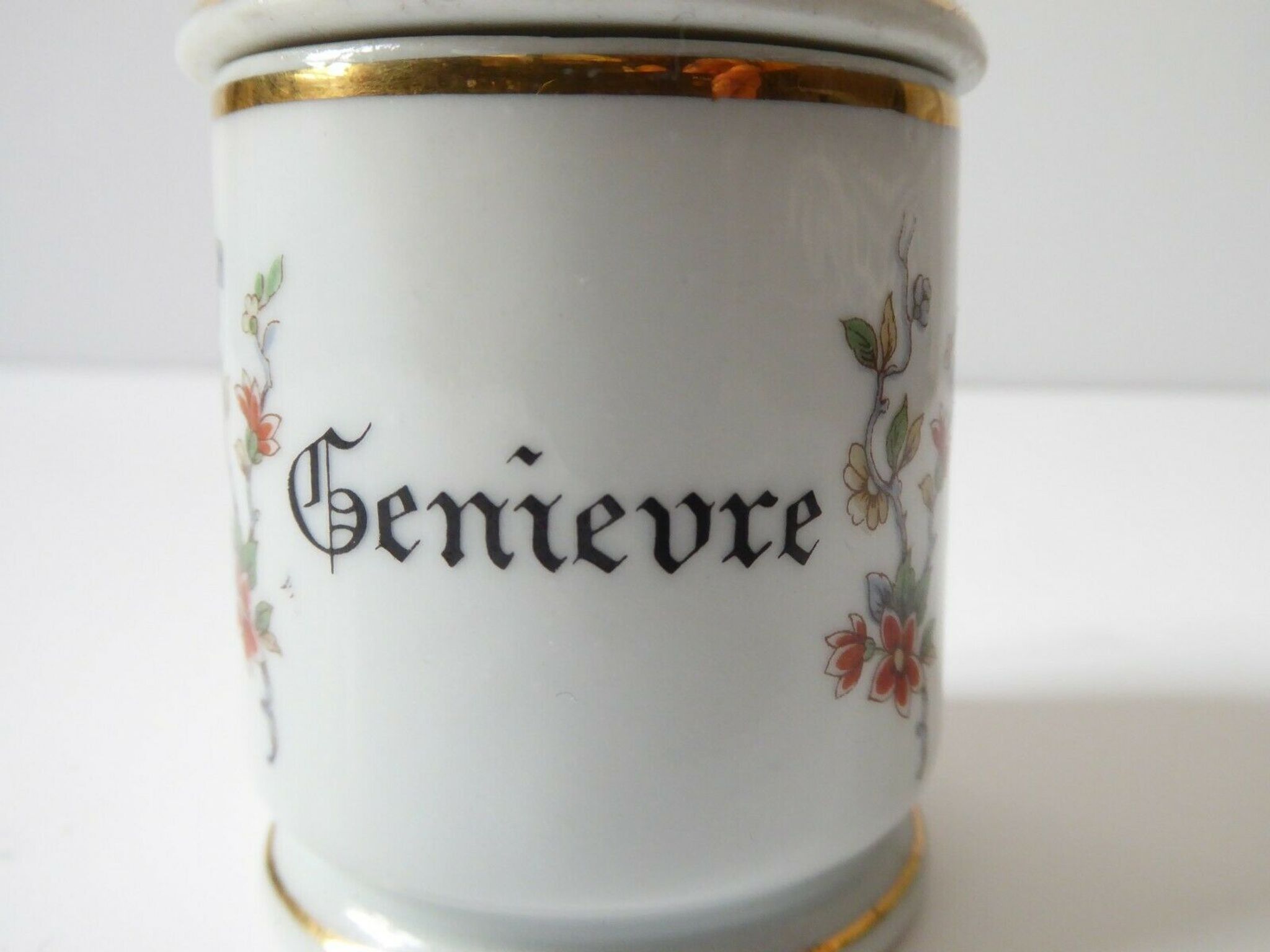 French porcelain genièvre spice pot