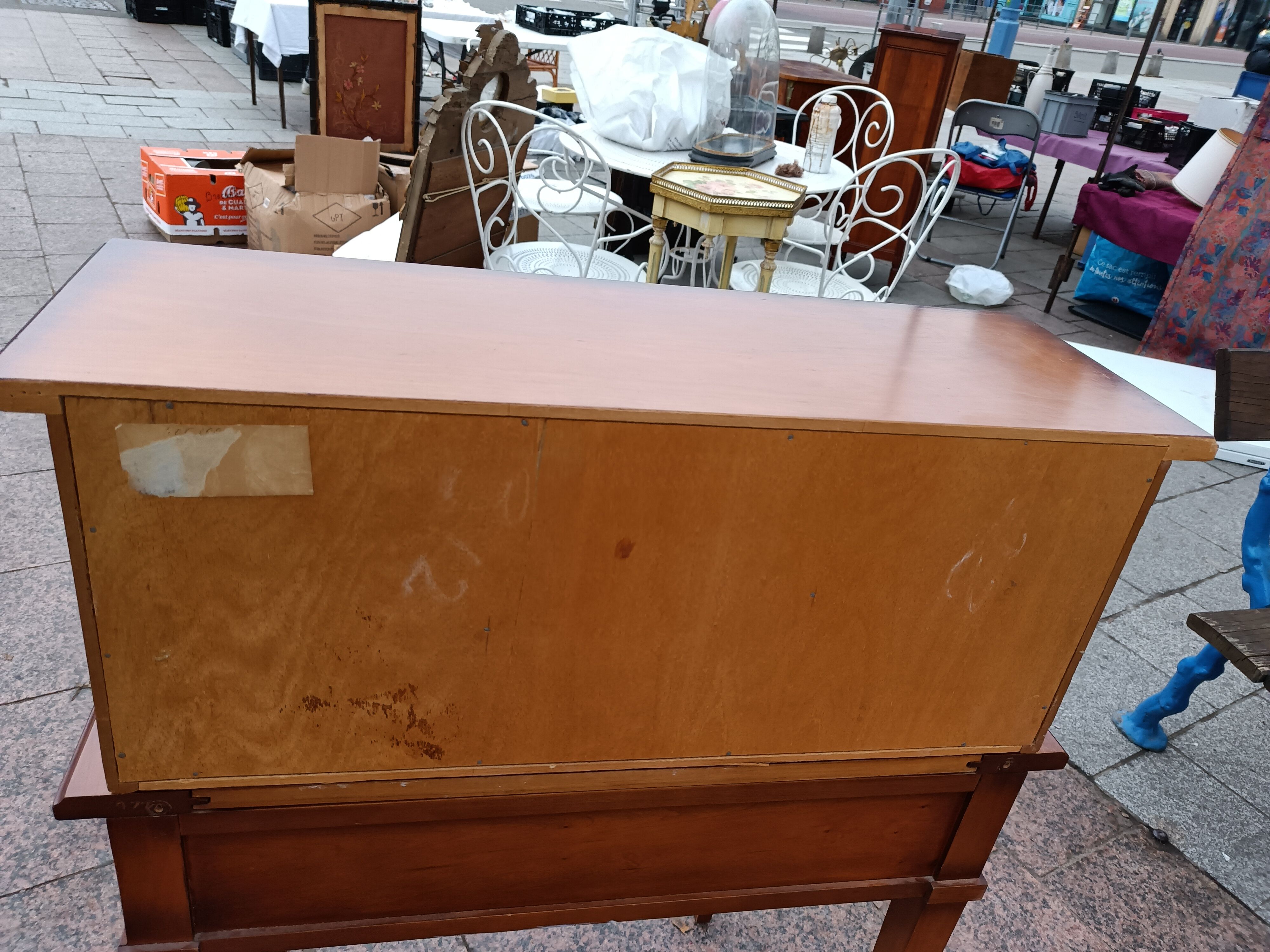 Happiness of the day old style louis xvi wood