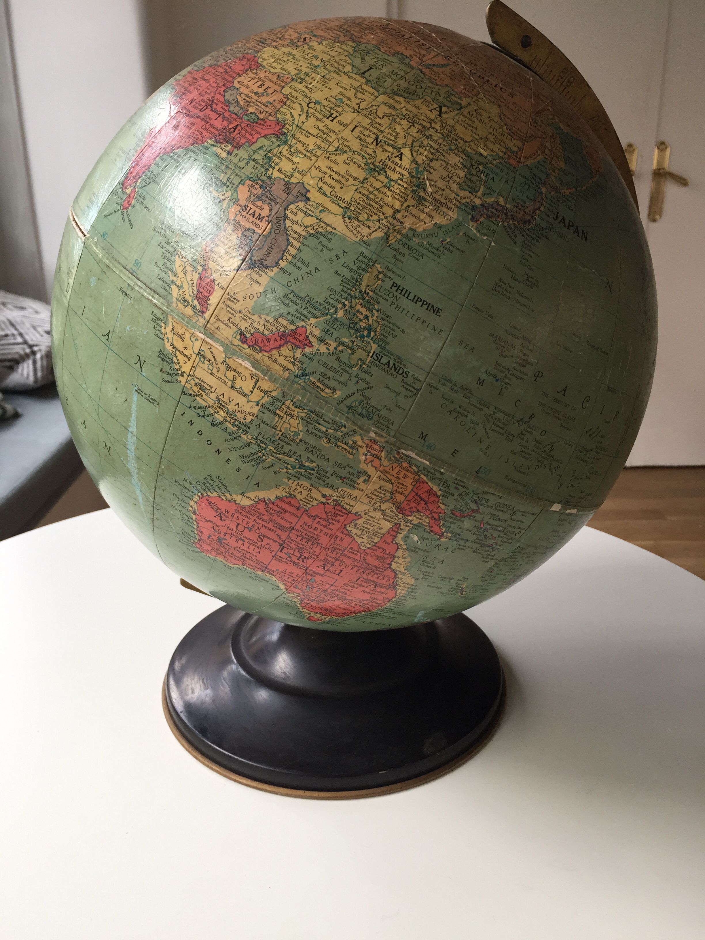Ancien globe terrestre US années 50