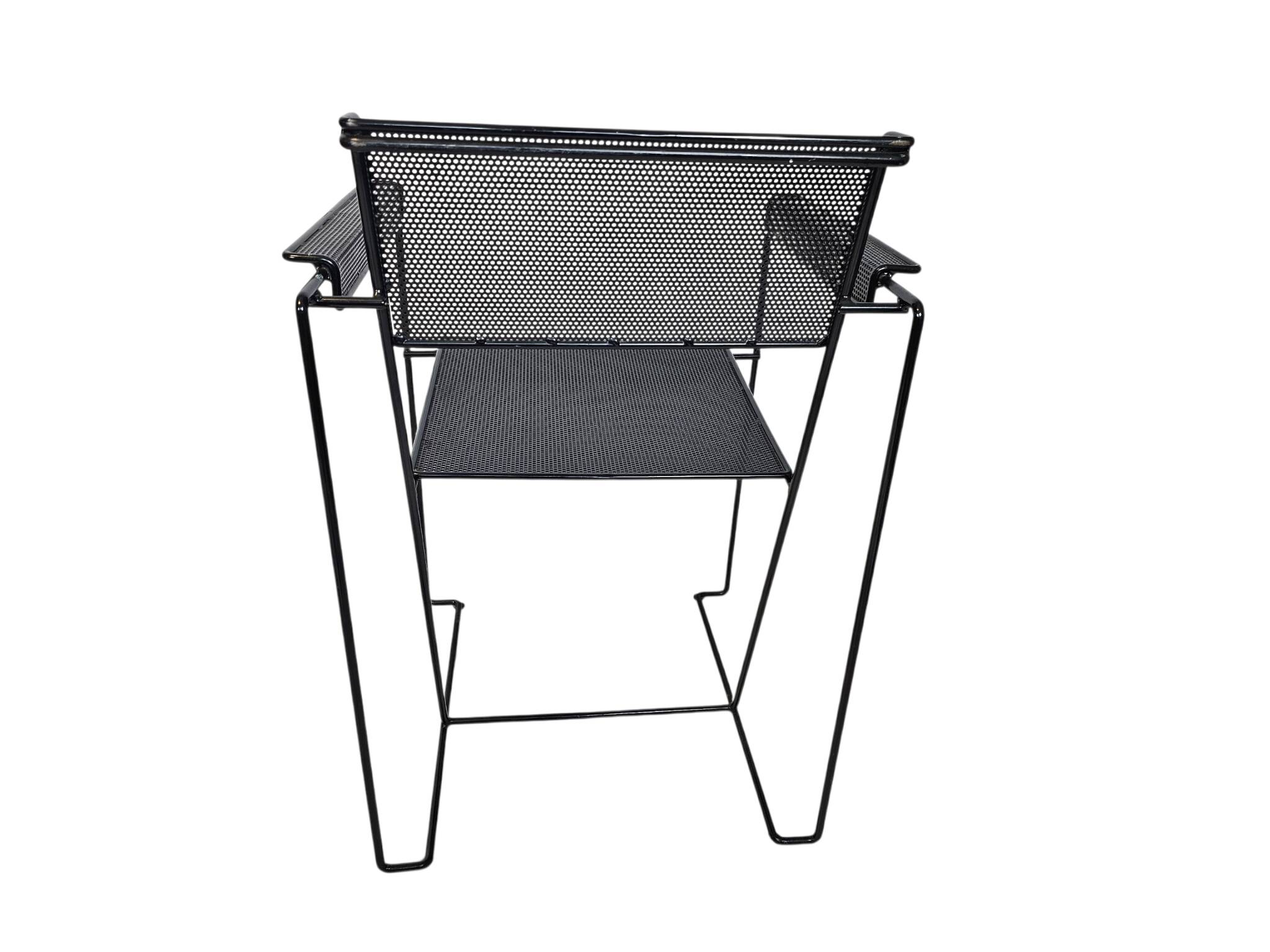 Style Pilastro - Postmoderne - (2) chaises - acier perforé - design néerlandais