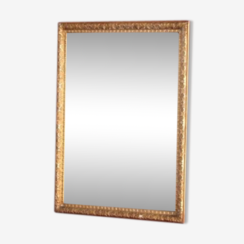 Miroir en stuc doré de style 67 x 52 cm