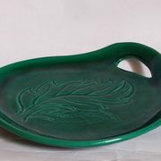 Free-form presentation dish Green Slurry 50s
