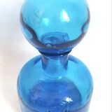 Carafe with blue Empoli stopper from the 70s Height 24.5 cm